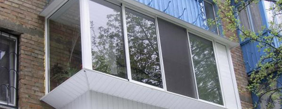 Какие выбрать окна для остекления балконов