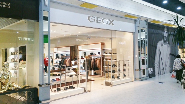 Изготовление вывески для магазина "GEOX"