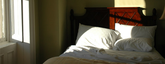 Рекомендации по интерьеру спальни для молодоженов