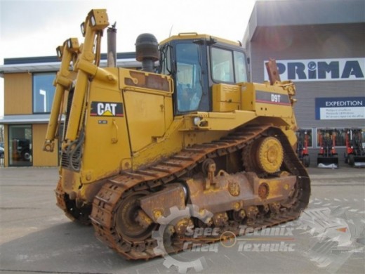 CAT D9T