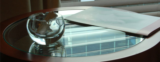 Мебель из стекла в дизайне интерьера