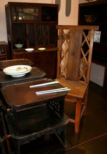 Антикварный японский стул